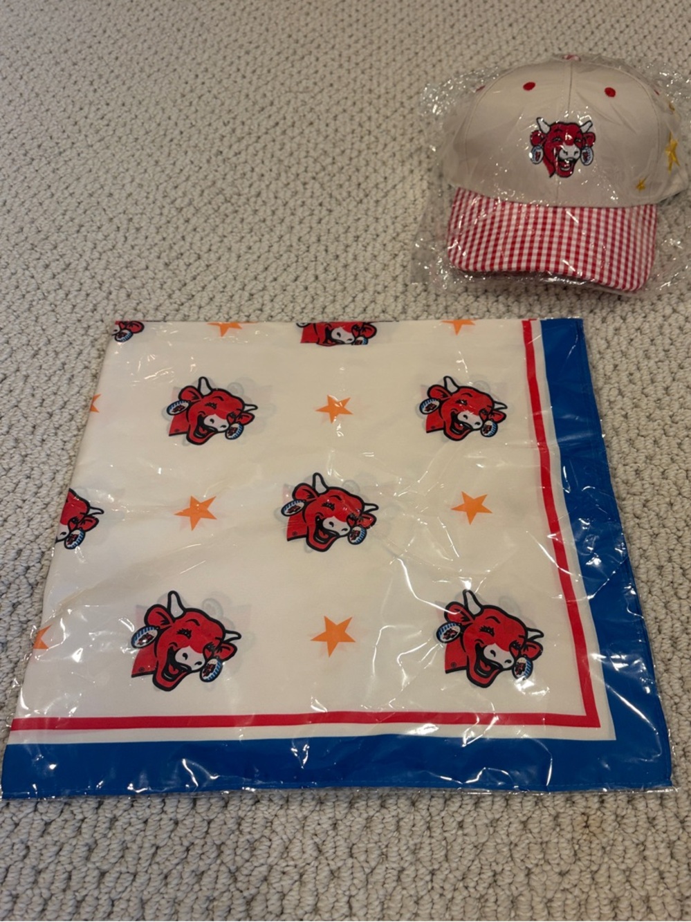 Laughing Cow Print Silk Scarf and Matching Cap Set - White and Red